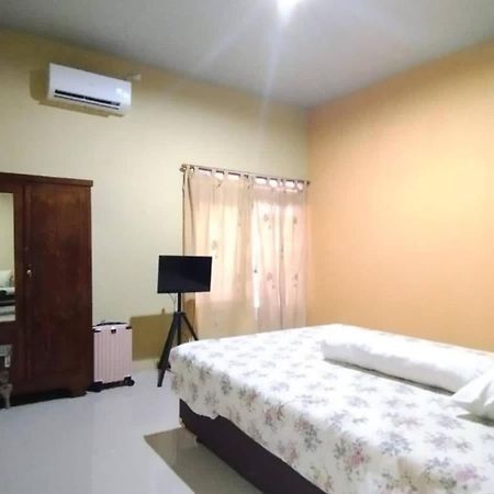 Sadana Villahouse Ngadinegaran يوغياكارتا المظهر الخارجي الصورة